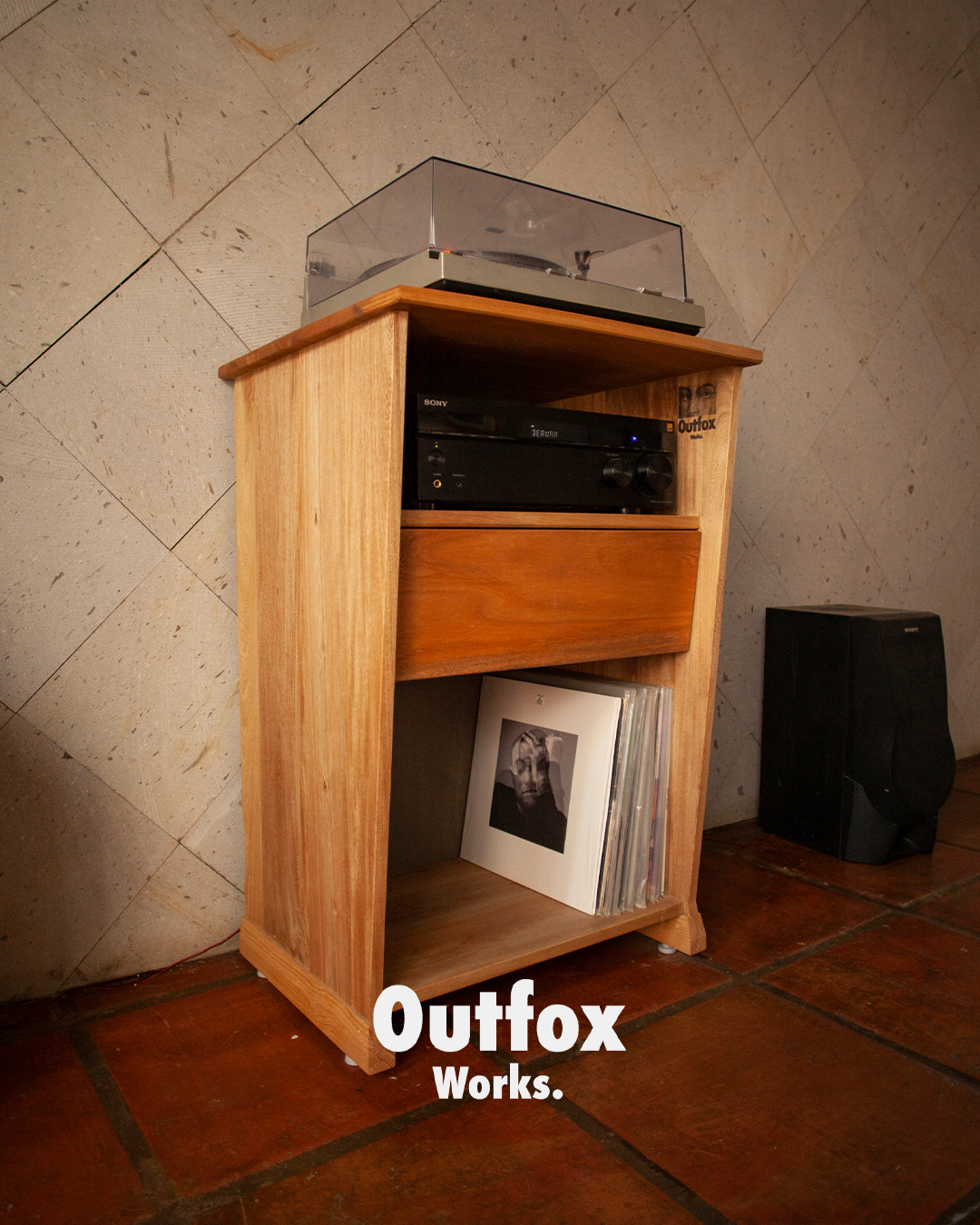 Mueble Premium para Tornamesa y Vinilos | Sistema "OSO"